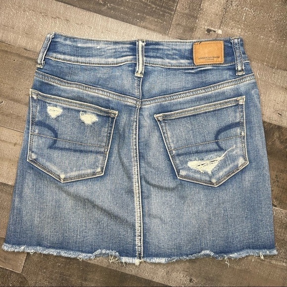 American Eagle Hi-Rise Distressed Denim Mini Skirt size 2 - Picture 4 of 12
